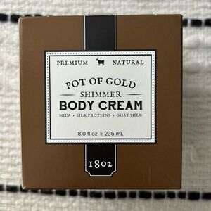 Beekman 1802 Pot of Gold Shimmer Body Cream.